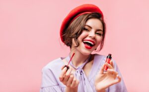 تاریخ انقضای محصولات آرایشی و خطرات استفاده از آنها 
